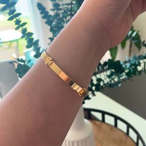 Tory Burch stud bangle. OS.